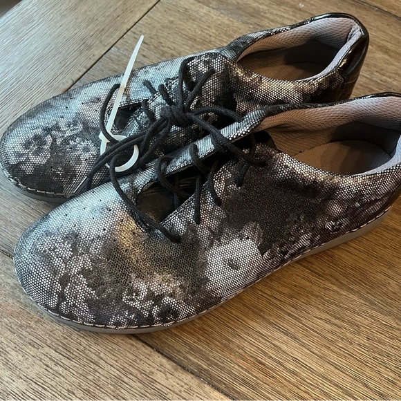 Alegria Shoes - White and black floral Alegria sneakers